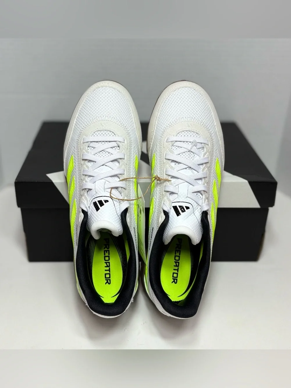 adidas Predator Indoor Soccer Shoes Sneakers JI1159 White Neon Yellow Men’s 5.5